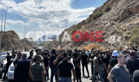 Αγρότες κτηνοτρόφοι Παντάνασσα μπλόκο