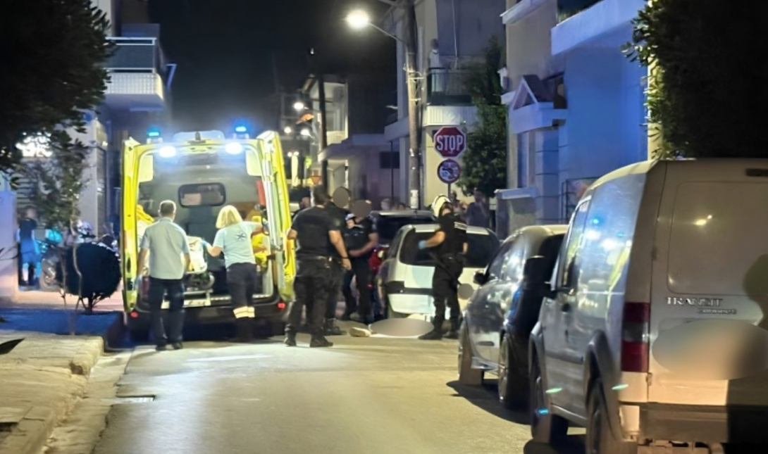 Άγρια συμπλοκή στη Λάρισα: Έβγαλε μαχαίρι και τον τραυμάτισε – Δείτε εικόνες