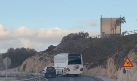 Προσπέραση στροφή