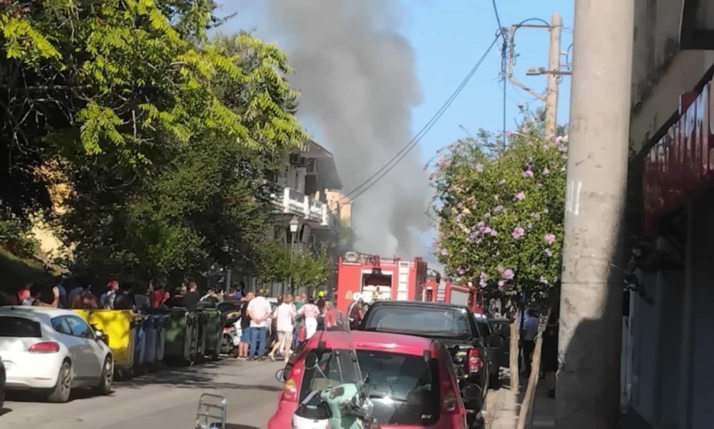Κέρκυρα: Απορριμματοφόρο τυλίχθηκε στις φλόγες – Σώοι οι επιβαίνοντες (Βίντεο)