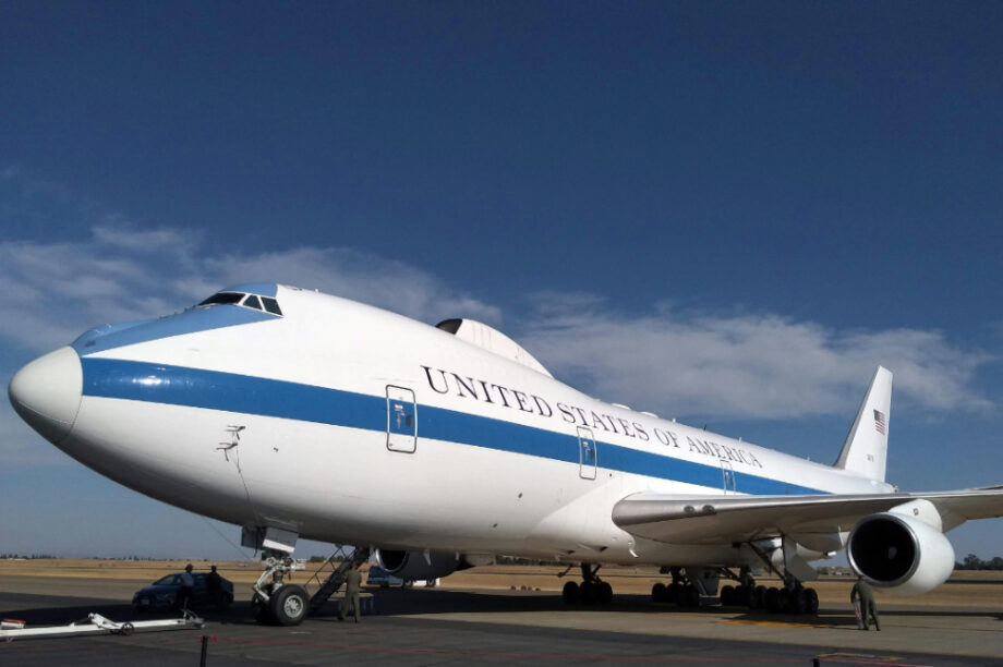 Συναγερμός στον αέρα για το Air Force One του Τραμπ