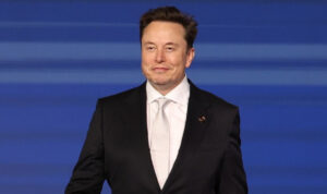 Η τολμηρή πρόβελψη Μασκ σε Ελληνοαμερικανό για το μέλλον: «Μην αποταμιεύετε πια για τη σύνταξη»