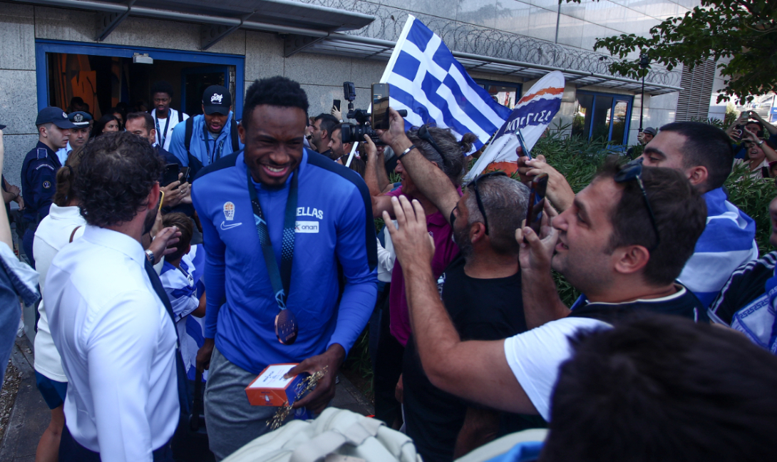 Θανάσης Αντετοκούνμπο Εθνική Υποδοχή
