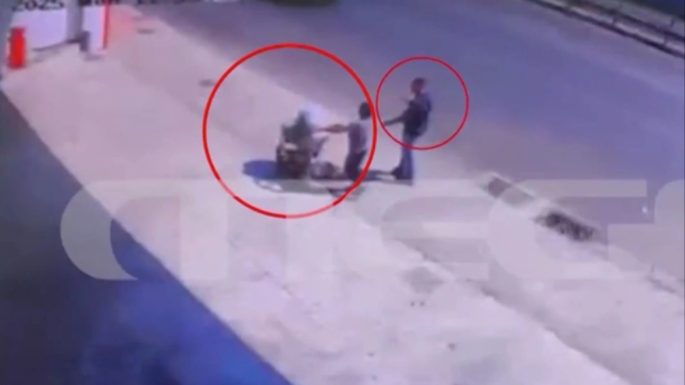Κακουργηματική δίωξη για αρπαγή βρέφους στον 17χρονο στο κέντρο του Πειραιά – Το έκανε επειδή οι Ρομά δεν προσέχουν τα παιδιά τους