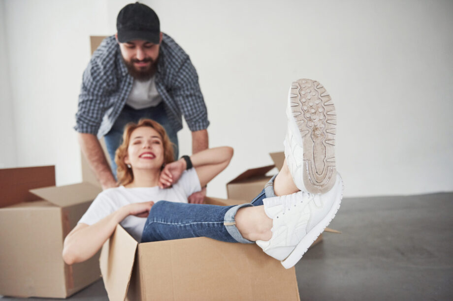 Νέοι μετακόμιση