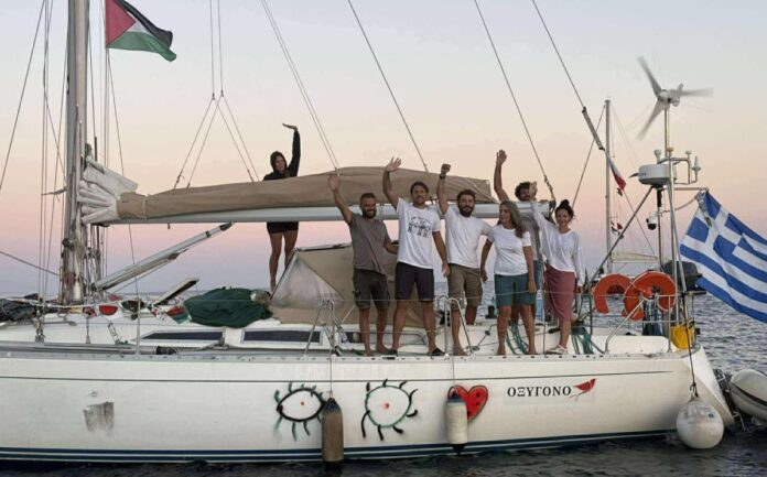 Διεθνής στόλος αναχωρεί για τη Γάζα – 38 σκάφη έφυγαν από την Κρήτη (Φωτογραφίες)
