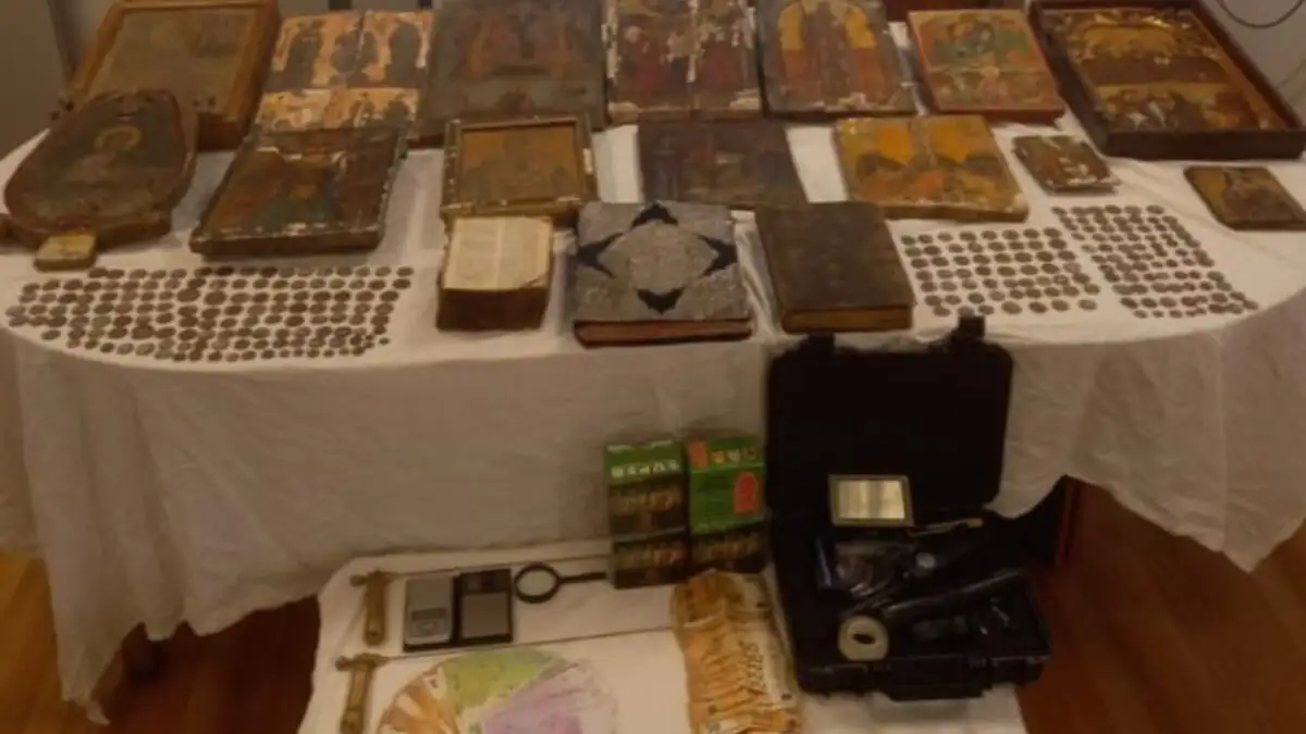 Καλάβρυτα: Τα ιερά κειμήλια που φέρεται να επιχείρησε να πουλήσει ο ηγούμενος της Μονής Μεγάλου Σπηλαίου