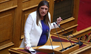 Μήνυση κατά της Ζωής Κωνσταντοπούλου για συκοφαντική δυσφήμηση κατέθεσε η δημοσιογράφος Βασιλική Πολύζου