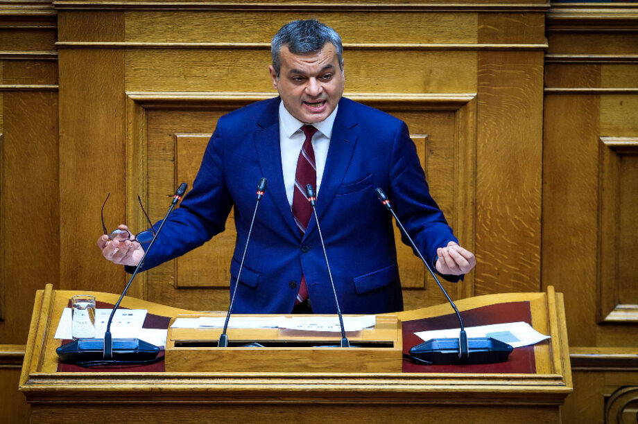Χάρης Μαμουλάκης