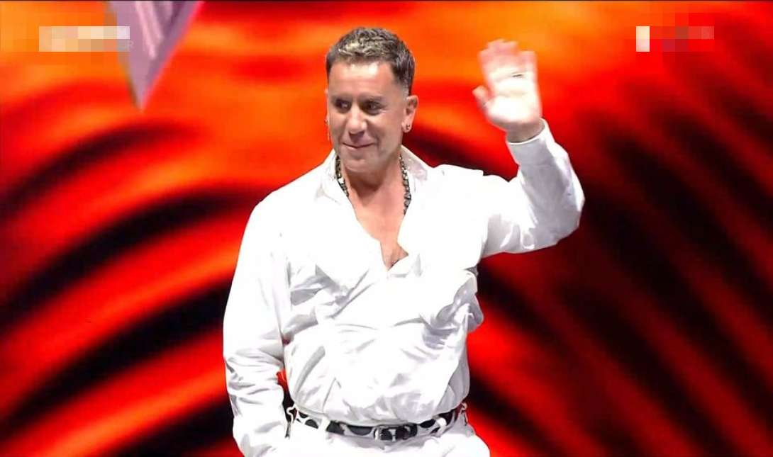 Χαμός με τον Γιώργο Μαζωνάκη στο Voice – «Σείστηκε» το πλατό κατά την είσοδό του