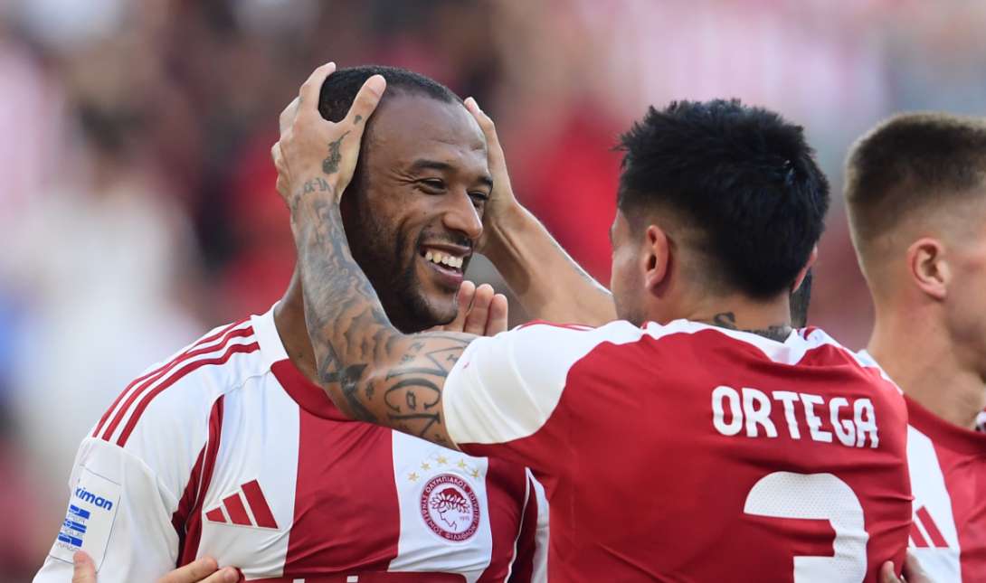 Super League: Ο Ολυμπιακός κέρδισε με 5-0 τον Πανσερραϊκό και έκανε το 3X3!
