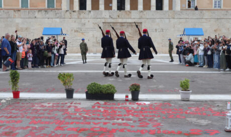 Μνημείο Αγνώστου Στρατιώτη ονόματα Τέμπη θύματα