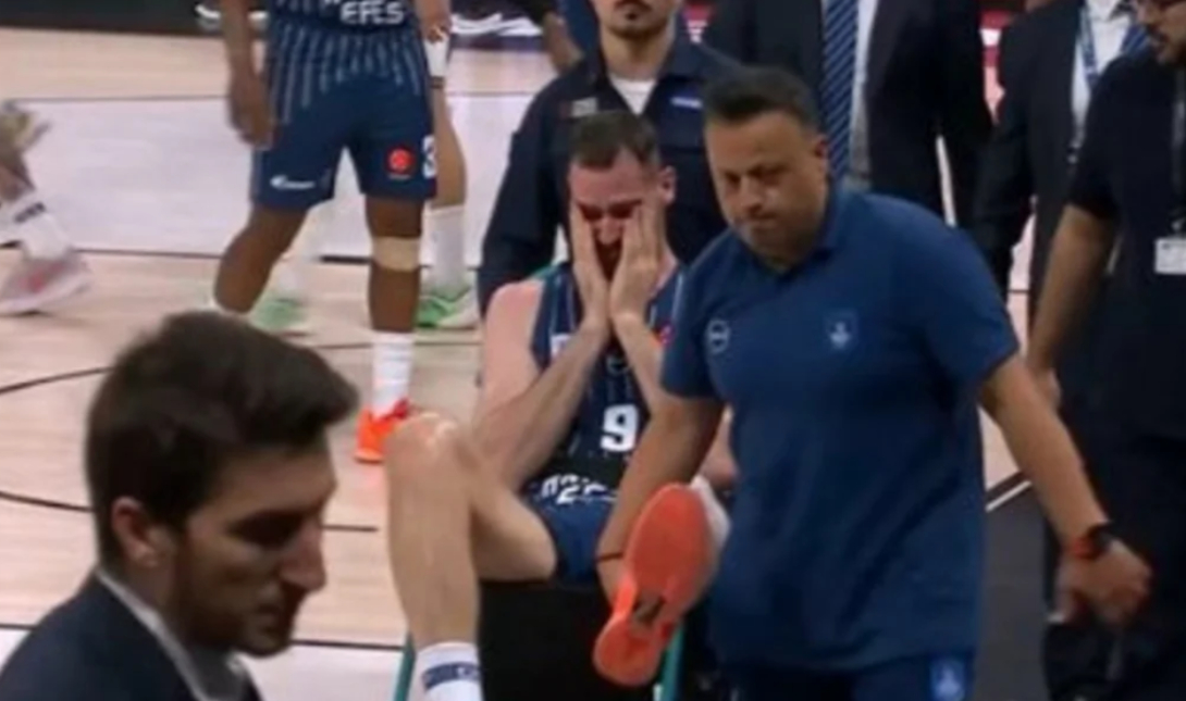 Ρήξη χιαστού για τον Γιώργο Παπαγιάννη που χάνει τη σεζόν