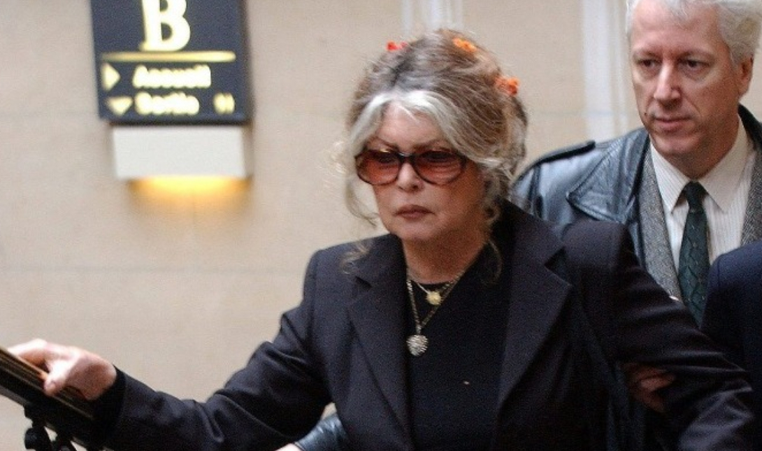 Έξαλλη η Μπριζίτ Μπαρντό: Την πέθαναν στο διαδίκτυο