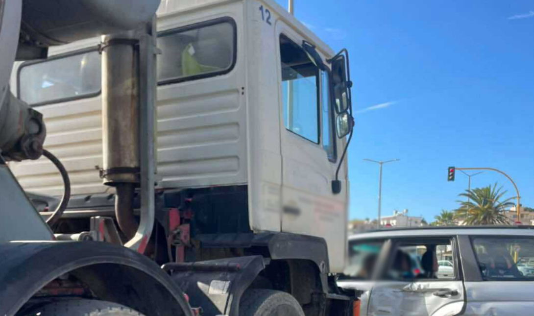 Χανιά: Σύγκρουση αυτοκινήτου με φορτηγό – Στο αυτοκίνητο και ένα ανήλικο