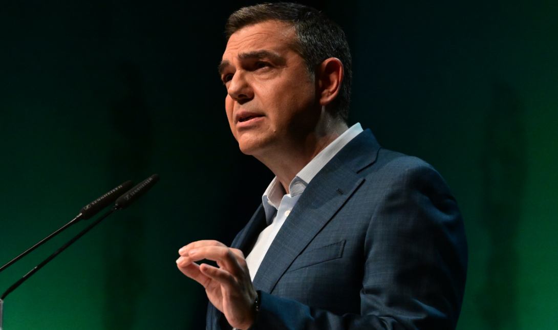 Αλέξης Τσίπρας: Πρώτη συνέντευξη μετά την παραίτησή του –  «Με παλιό διαβατήριο κανένας δεν περνά στη νέα εποχή»