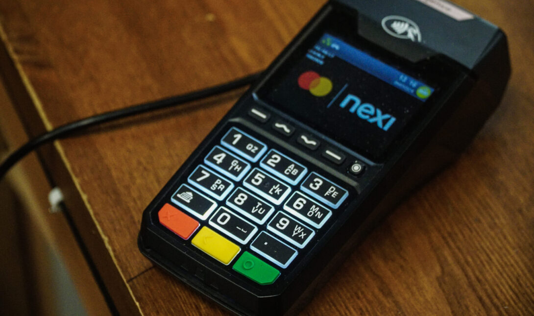 ΣΥΣΚΕΥΗ POS ηλεκτρονικές αποδείξεις
