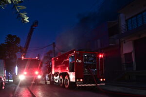 Ηράκλειο: Φωτιά ξέσπασε σε σπίτι – Επί ποδός η Πυροσβεστική