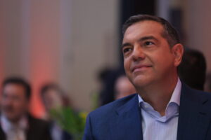 Πόσα χρήματα χάνει ο Αλέξης Τσίπρας τώρα που παραιτήθηκε από το βουλευτικό αξίωμα;