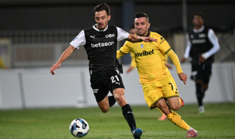 Γιάννης Αποστολάκης