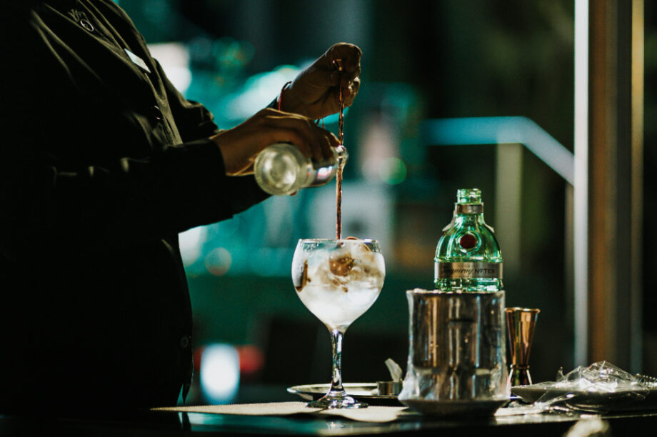 Αθωώθηκε 24χρονος μπάρμαν ο οποίος σέρβιρε αλκοόλ σε 15χρονο