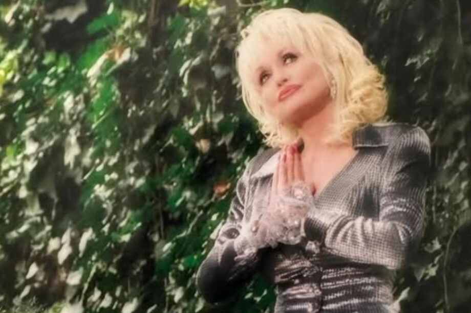 Μεγάλη ανησυχία για την υγεία της Dolly Parton, «Προσευχηθείτε για την Dolly» λέει η αδερφή της!