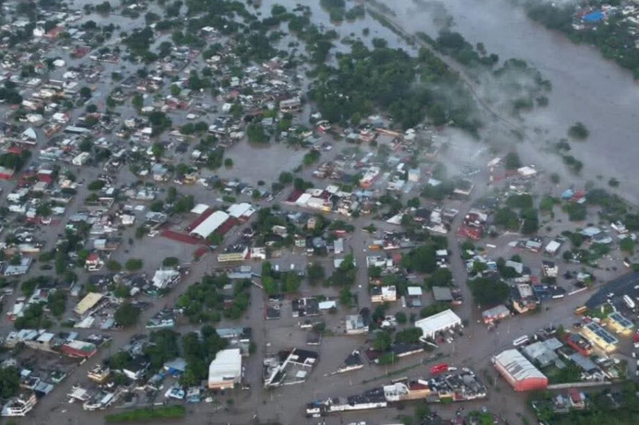 Μεξικό: Τουλάχιστον 23 νεκροί και τεράστιες καταστροφές από σφοδρές βροχοπτώσεις (βίντεο-φωτογραφίες)