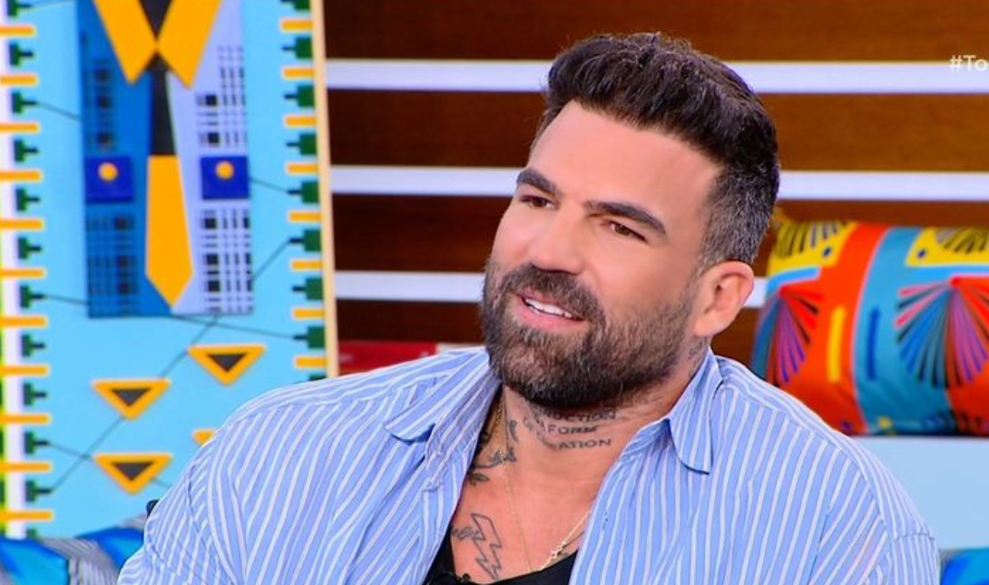 Ο Δημήτρης Αλεξάνδρου μίλησε αναλυτικά για την καθημερινότητα με τον γιο του (βίντεο)