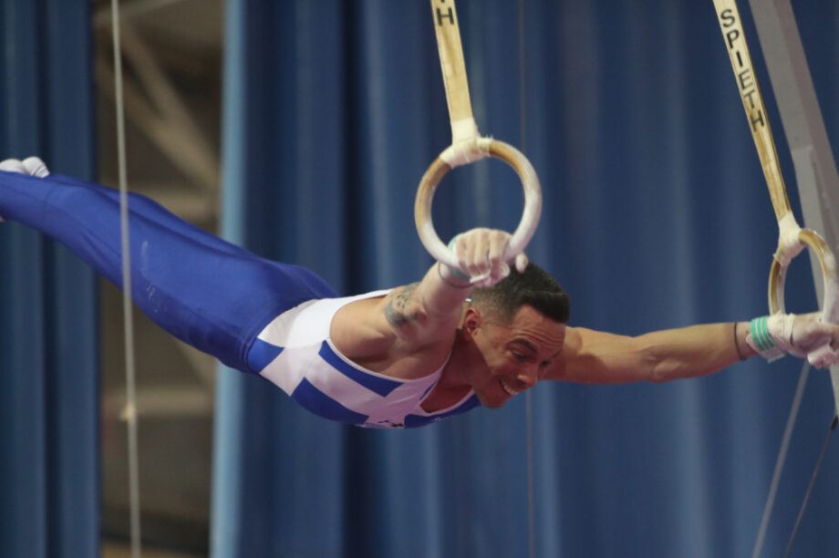 Πετρούνιας