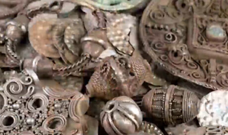 Ψαράς ανακάλυψε κατά... λάθος αμύθητο θησαυρό! (βίντεο)