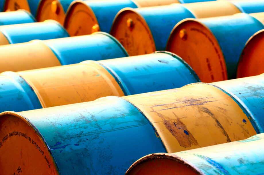 Άλμα άνω του 5% στην τιμή του πετρελαίου