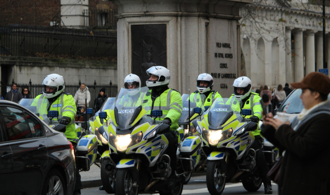 Αγγλία: Εκκένωση εβραϊκού συλλόγου στο Μάντσεστερ – Βρέθηκε ύποπτη ουσία μέσα σε φάκελο