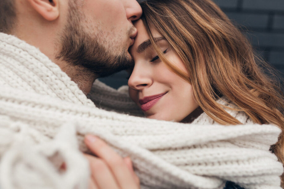 ζώδια έρωτας φιλί