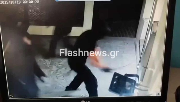 Χανιά: Η στιγμή που κουκουλοφόροι βανδαλίζουν επιχείρηση στην πόλη (βίντεο)