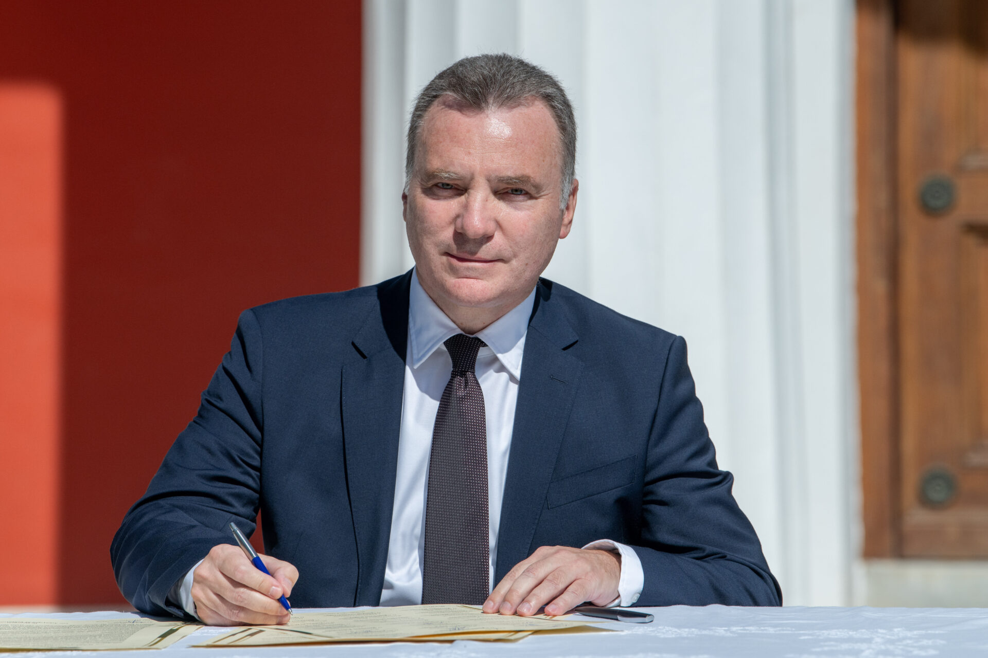 Νίκος Λογοθέτης