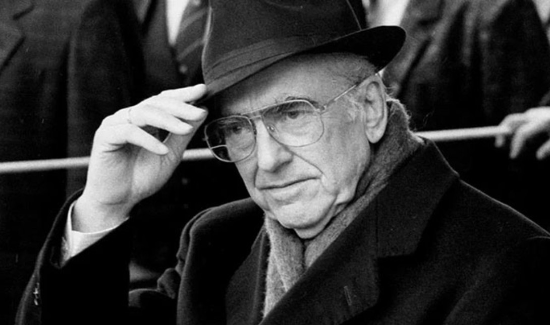 Σαν σήμερα 18/10 του 1981: Η νίκη του ΠΑΣΟΚ, ο Ανδρέας και η περίφημη «Αλλαγή»