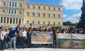 Η καρδιά της Παπούρας «χτύπησε» δυνατά στην Αθήνα – Δείτε φωτογραφίες