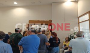 Ηράκλειο: Σε εξέλιξη διαμαρτυρία για τον λόφο Παπούρα στην Περιφέρεια Κρήτης