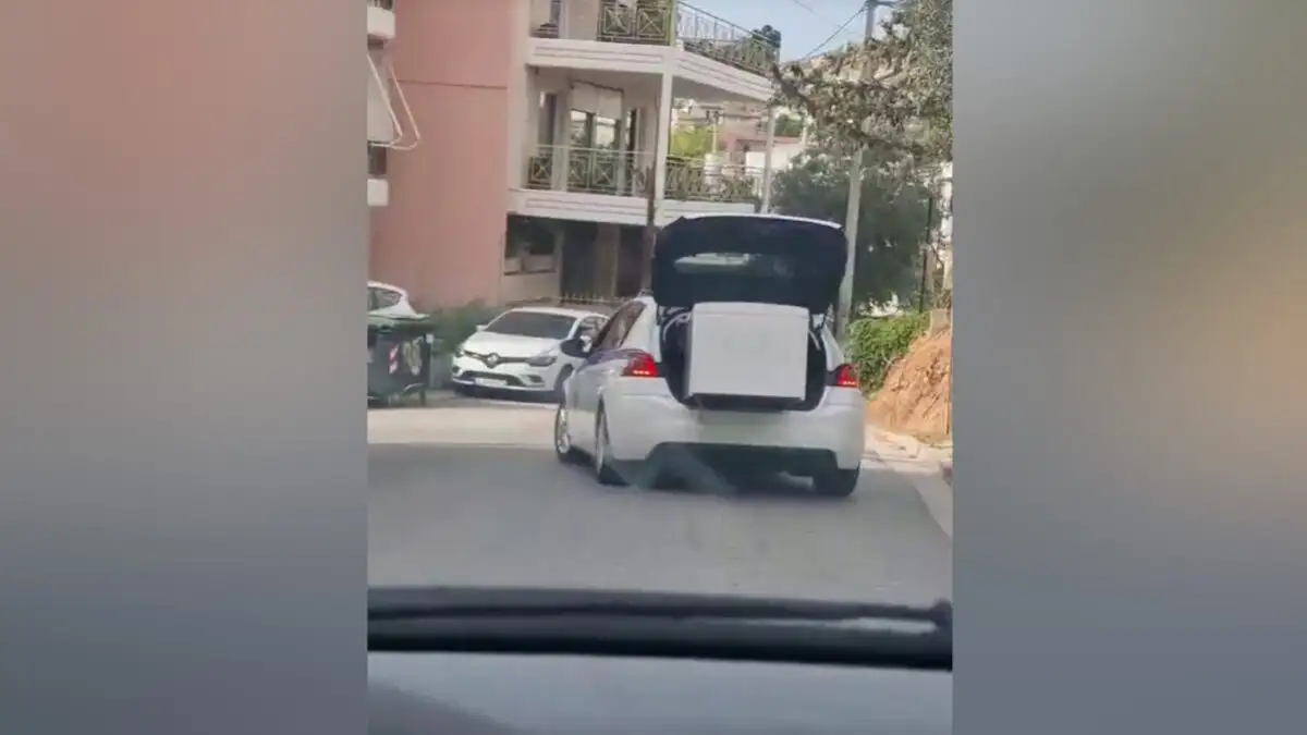 Καματερό: Σε διαθεσιμότητα ο αστυνομικός που μετέφερε ψυγείο με περιπολικό