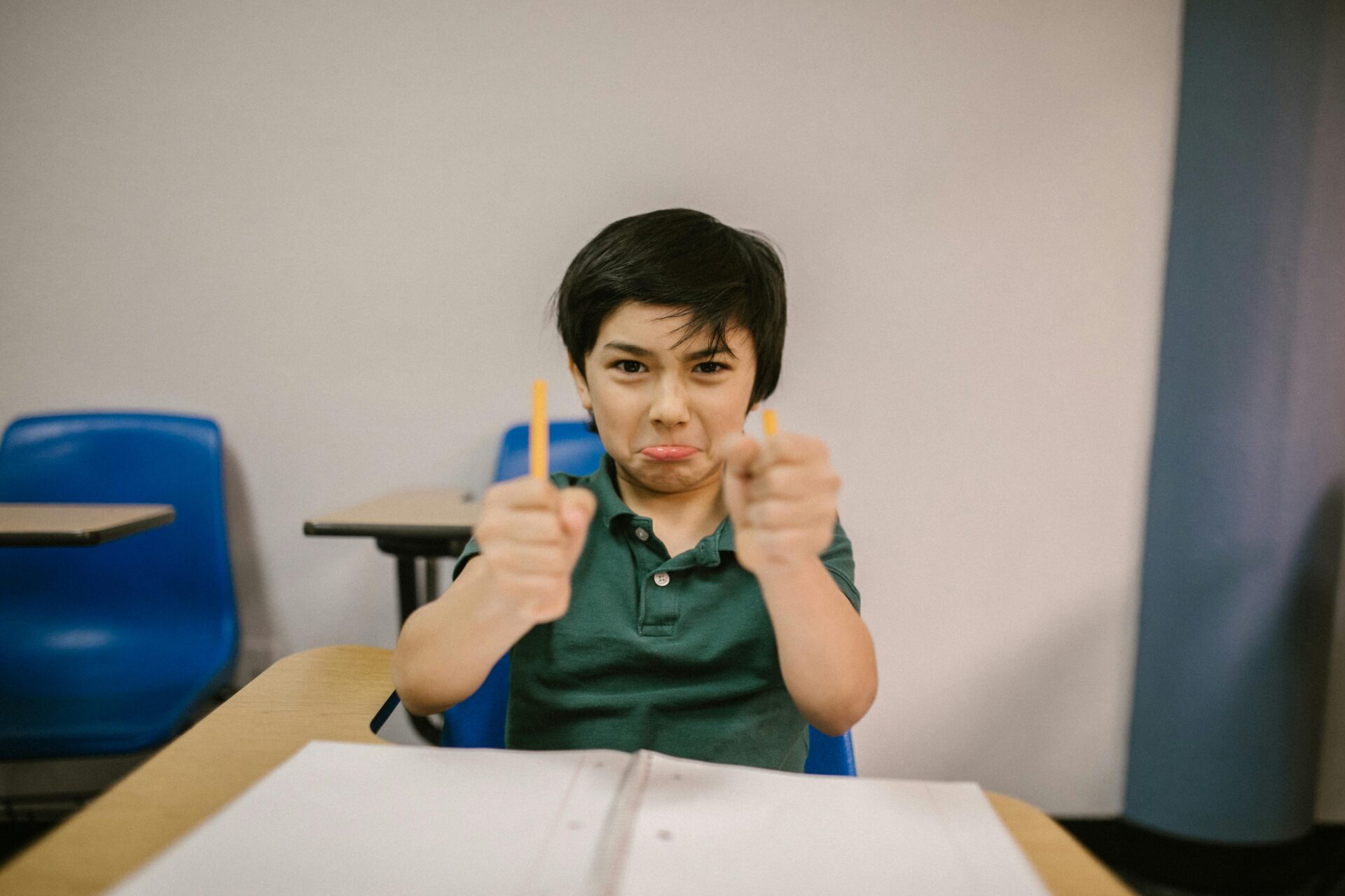 Η φράση-«κλειδί» που ηρεμεί ένα θυμωμένο παιδί μέσα σε 30 δευτερόλεπτα, σύμφωνα με τους ψυχολόγους