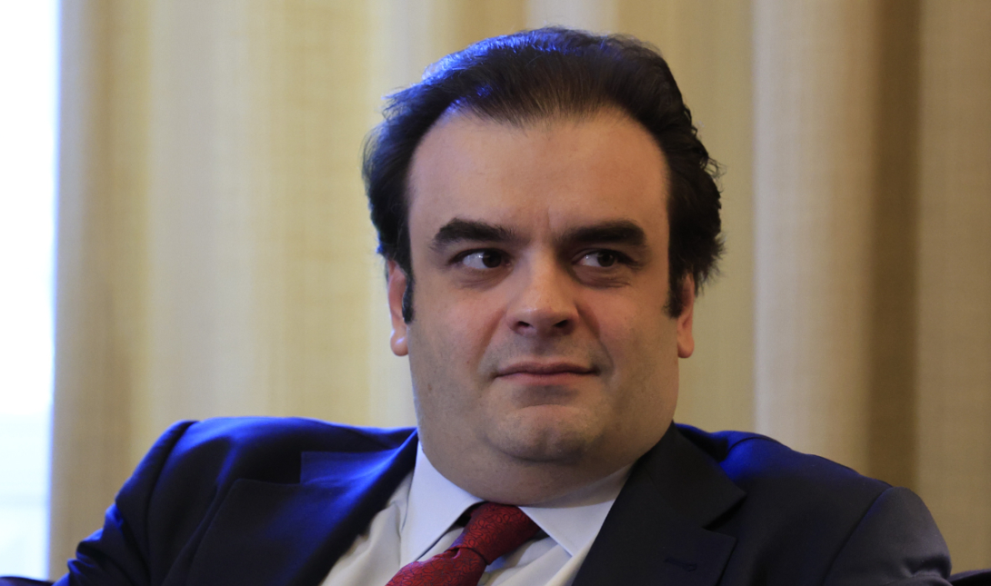 Κυριάκος Πιερρακάκης: «Η Ελλάδα έχει επιτύχει μία από τις θεαματικότερες μειώσεις δημοσίου χρέους»