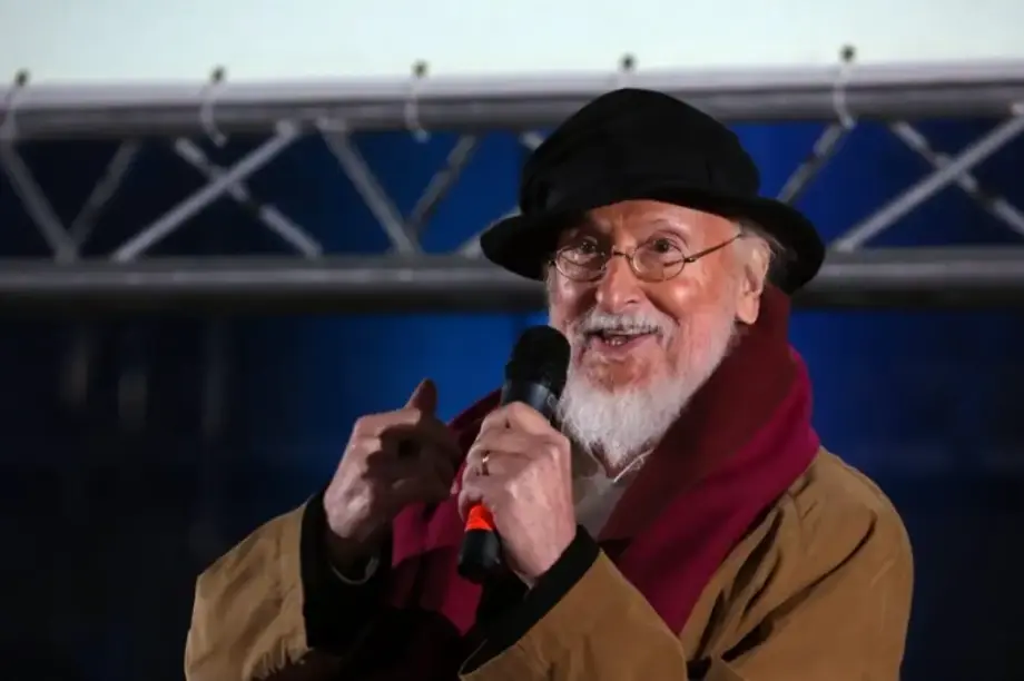 Διονύσης Σαββόπουλος