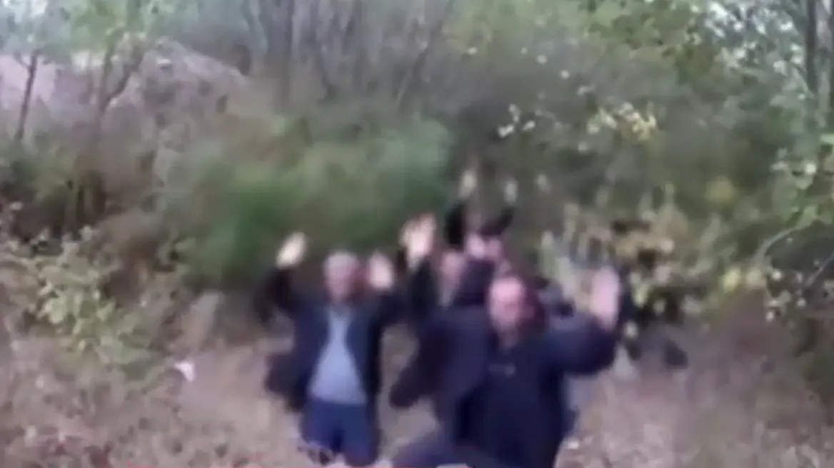 Βίντεο από τη στιγμή της σύλληψης 13 Τούρκων με όπλα στον Έβρο