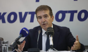 Μιχάλης Χρυσοχοΐδης σε αγρότες: «Κανείς δεν μπορεί να καταλαμβάνει λιμάνια και τελωνεία»