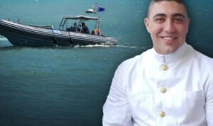 «Σκότωσαν το παιδί μου και το κρέμασαν» λέει η μητέρα του 29χρονου λιμενικού που βρέθηκε απαγχονισμένος τη Μ. Παρασκευή