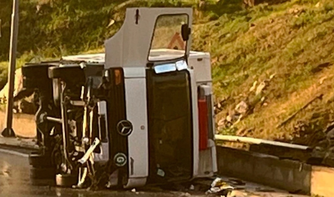 54χρονη μητέρα η νεκρή στο τροχαίο στο Κερατσίνι – Οδηγούσε ο γιος της – Δείτε βίντεο