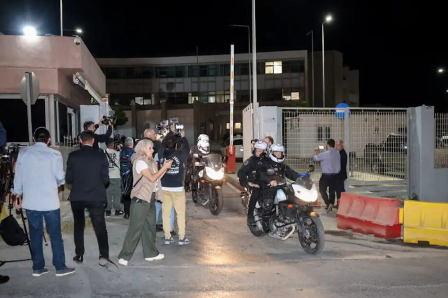 Βορίζια Αστυνομικό Μέγαρο παράδοση 3 αδέλφια