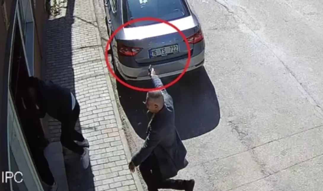 Βίντεο σοκ από την Τουρκία: Σκότωσε τη γυναίκα του μπροστά στα παιδιά τους γιατί τον χώρισε