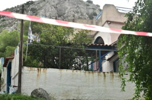 Σοκ στην Σαλαμίνα: Ανατροπή με την άγρια δολοφονία της 75χρονης – Ομολόγησε η νύφη της