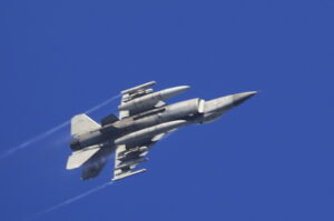 Συναγερμός για το Ιράν: ΗΠΑ, Βρετανία εκκενώνουν βάσεις – Ιταλία, Πολωνία καλούν πολίτες να φύγουν